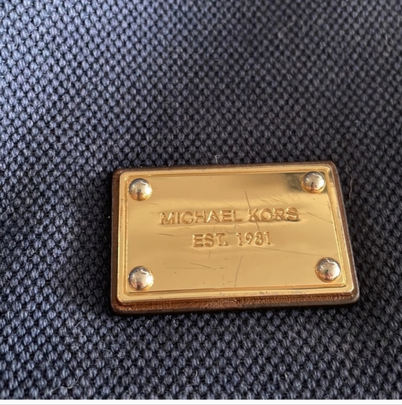 Michael Kors Marina Tote - Picture 2 of 12